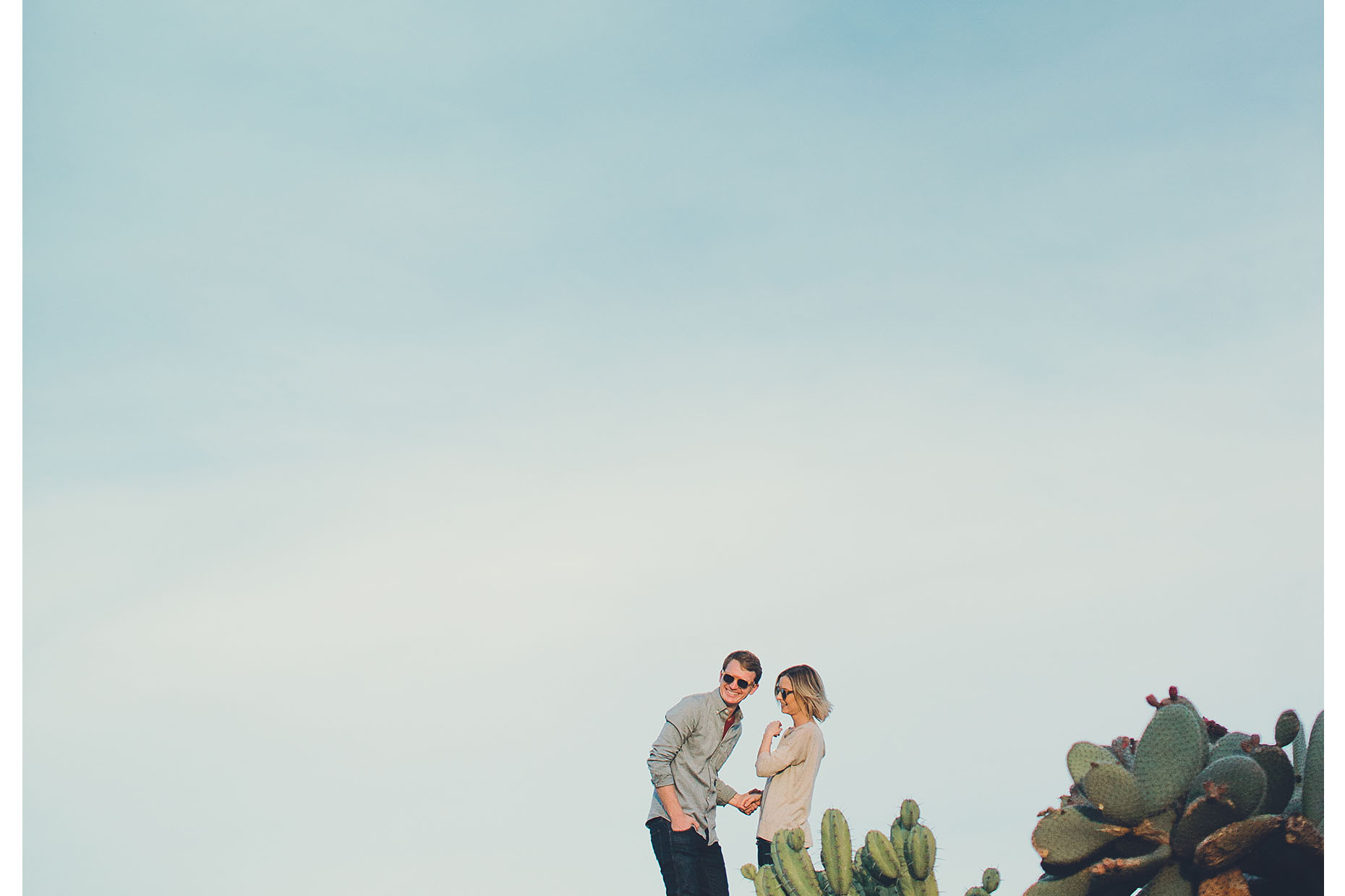 joshuatreepioneertownweddingphotographertheruinsrimrockranchweddingphotographermostcreativephotogsandiegoengagment